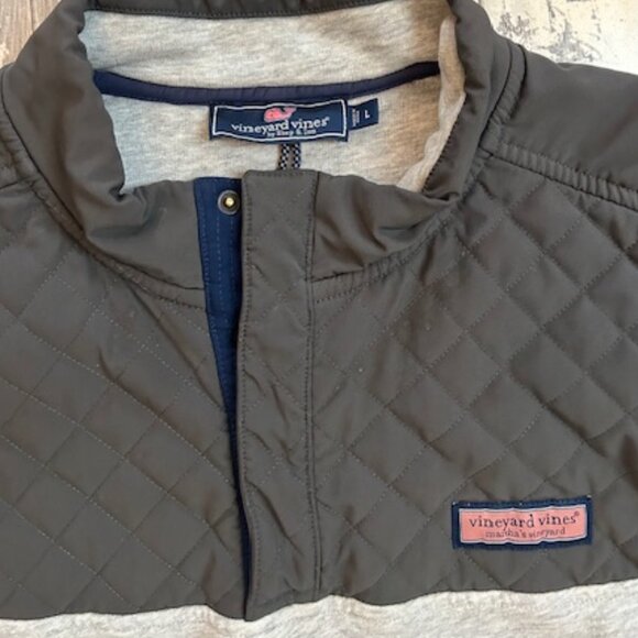 Vineyard Vines Gray and Black Quilted Pullover - Picture 2 of 2